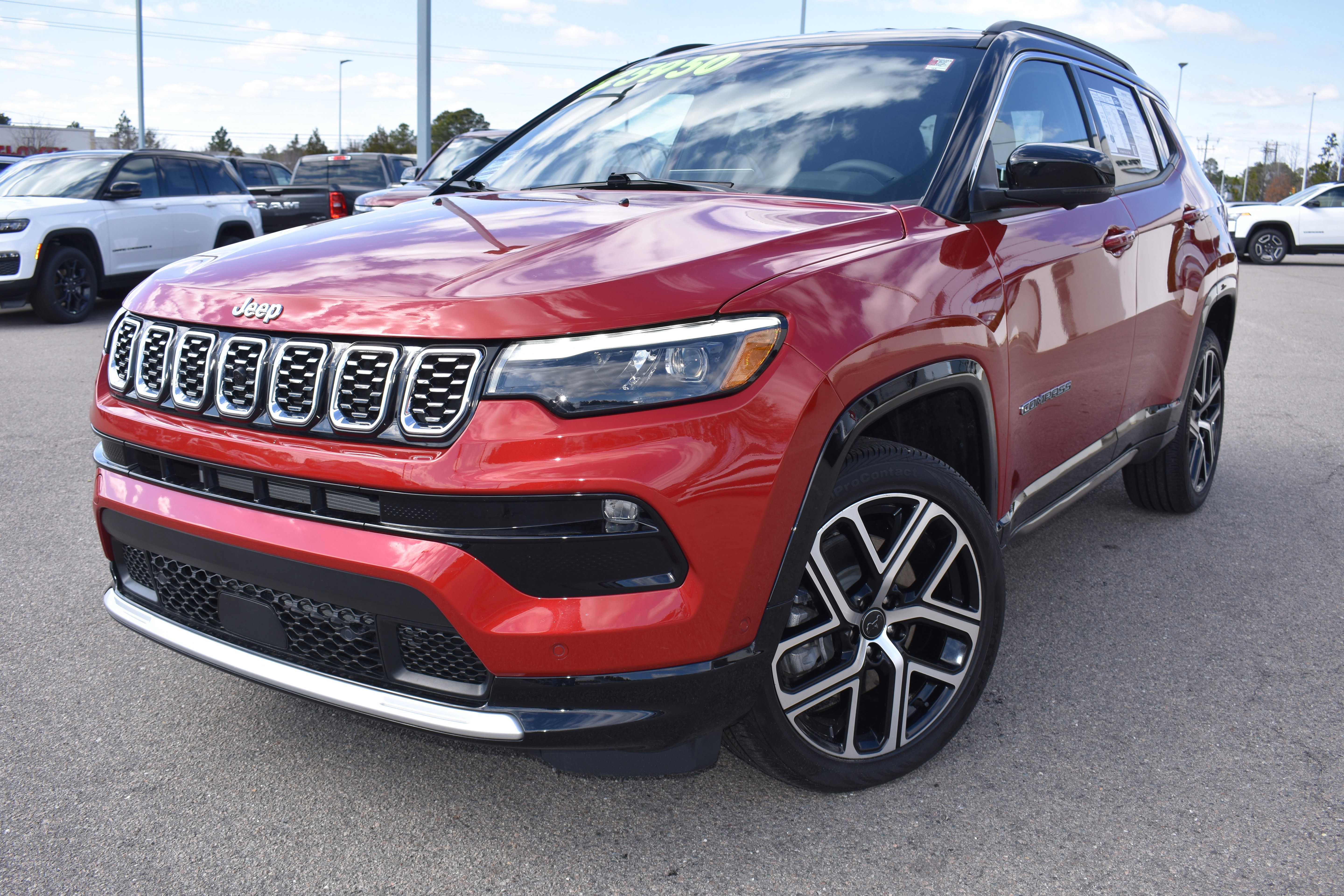 Used 2025 Jeep Compass Limited w/ Elite Group image 5