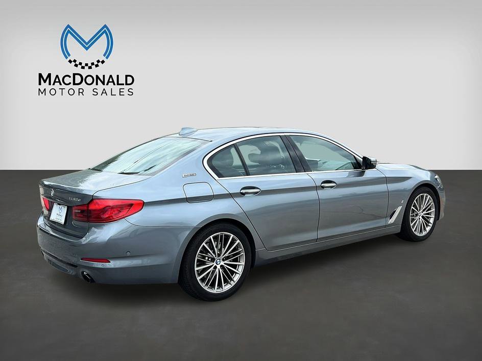 Used 2018 BMW 530e w/ Premium Package 2 RWD image 7