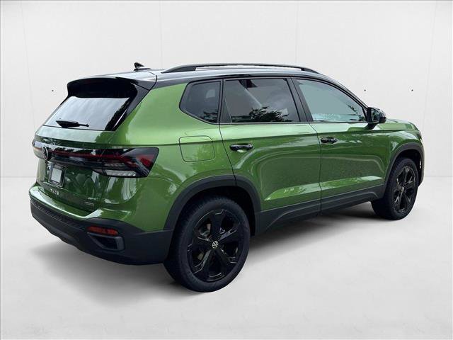 New 2025 Volkswagen Taos SE image 5