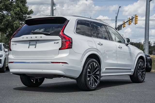 Used 2026 Volvo XC90 B6 Ultra w/ Protection Package AWD/4WD image 4