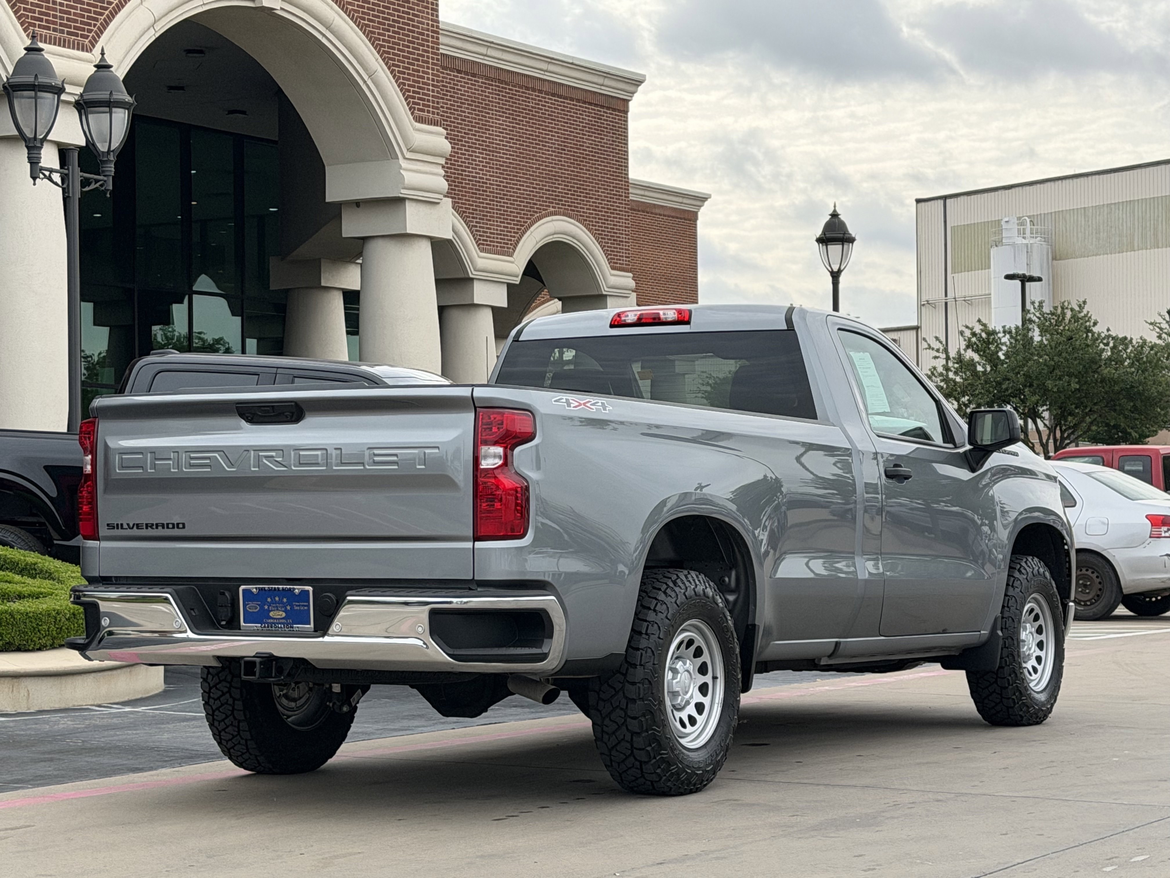 Used 2025 Chevrolet Silverado 1500 W/T w/ WT Safety Package AWD/4WD image 4