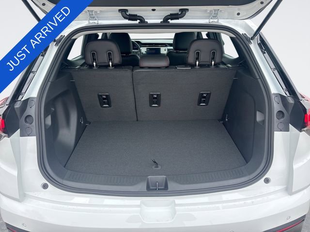 New 2027 Chevrolet Bolt RS FWD image 24