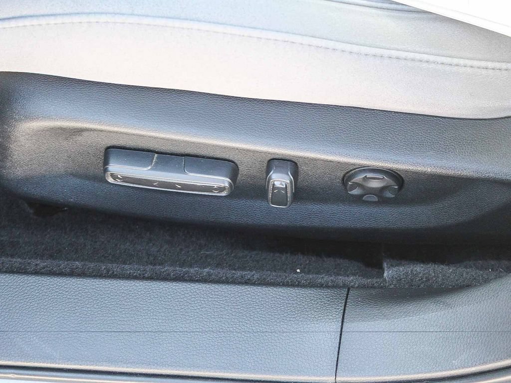 Certified 2018 Honda Accord EX image 22