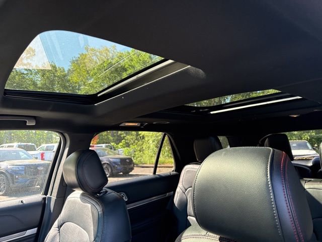 Certified 2017 Ford Explorer Sport w/ Equipment Group 401A image 10