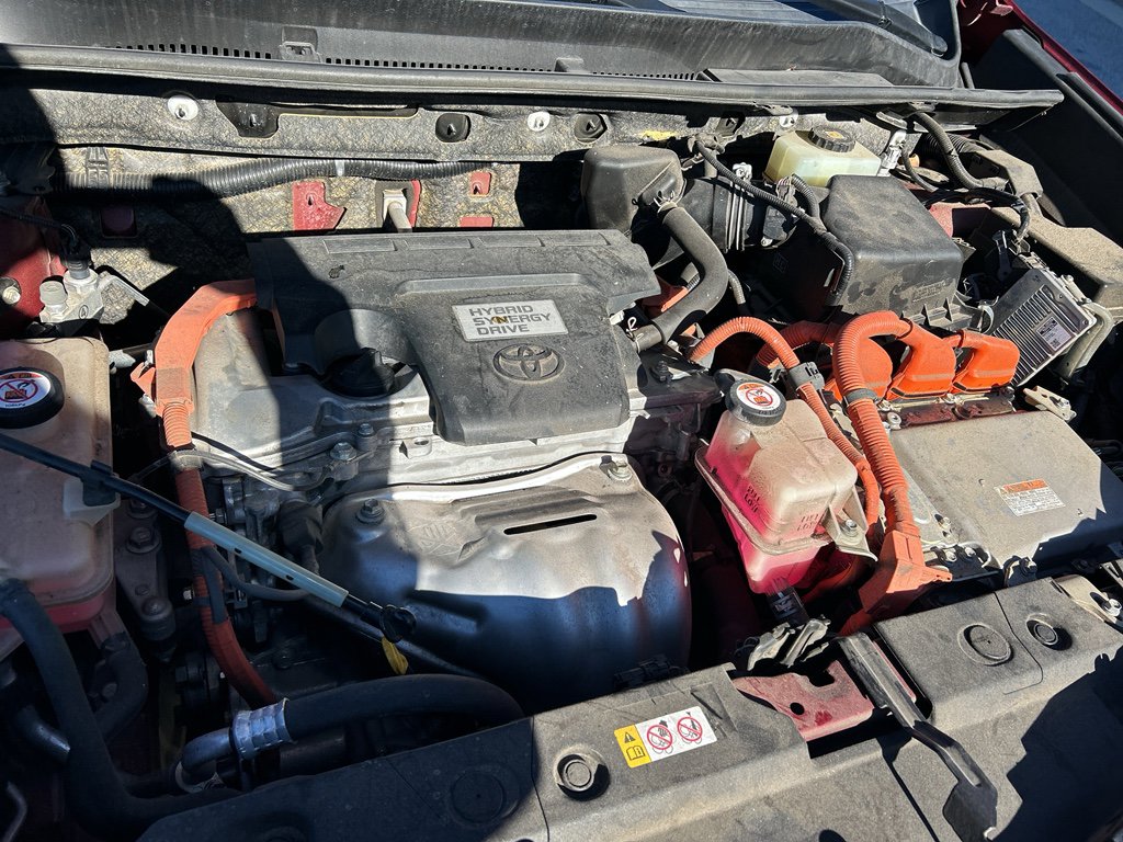 Used 2018 Toyota RAV4 SE image 27