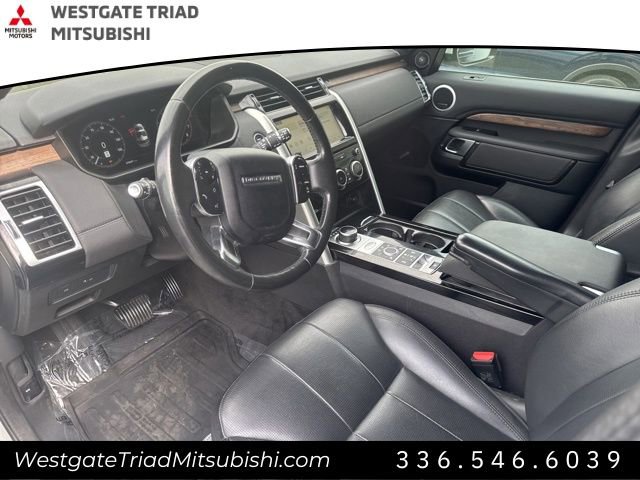 Used 2019 Land Rover Discovery HSE AWD/4WD image 11