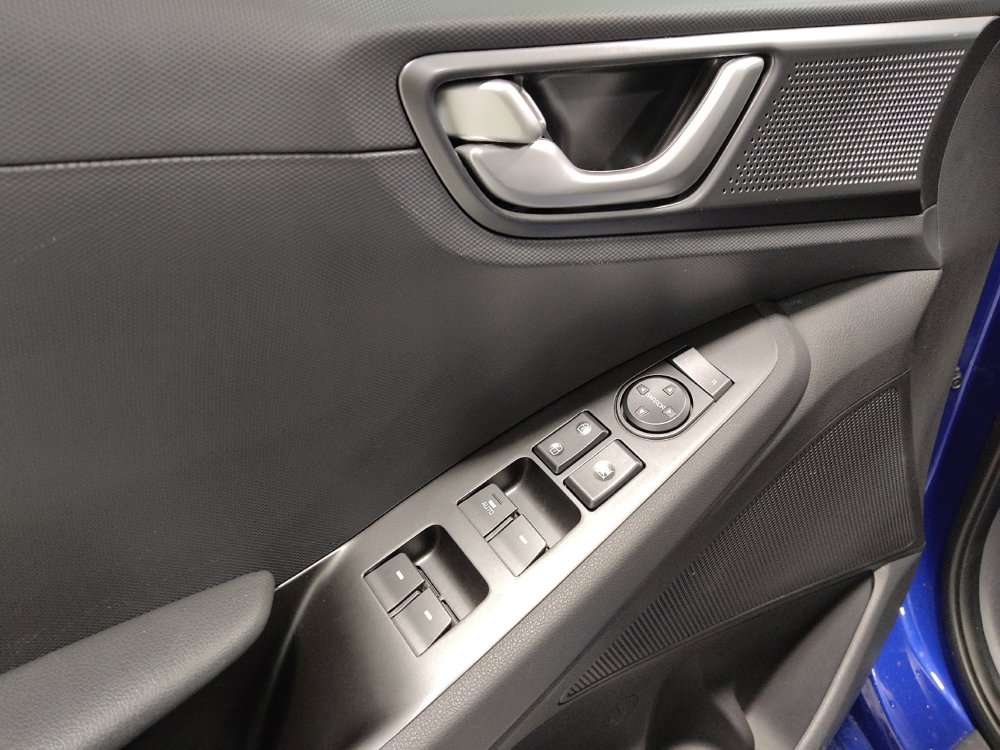 Used 2021 Hyundai Ioniq SE image 27