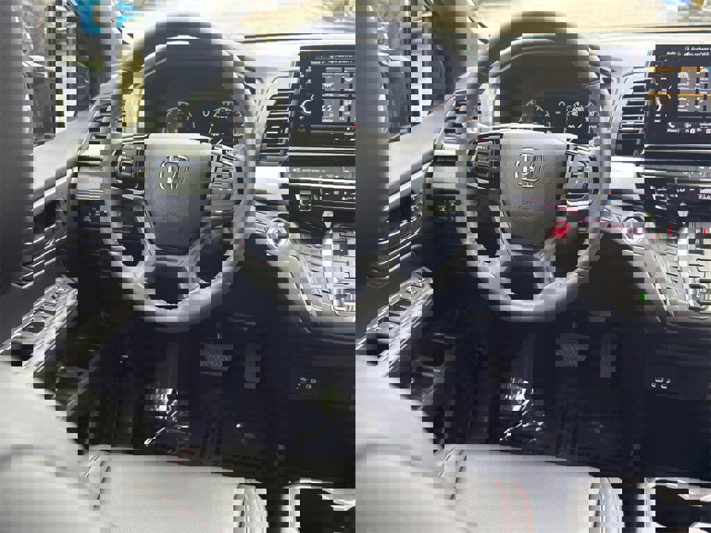 Used 2026 Honda Odyssey Sport-L image 27