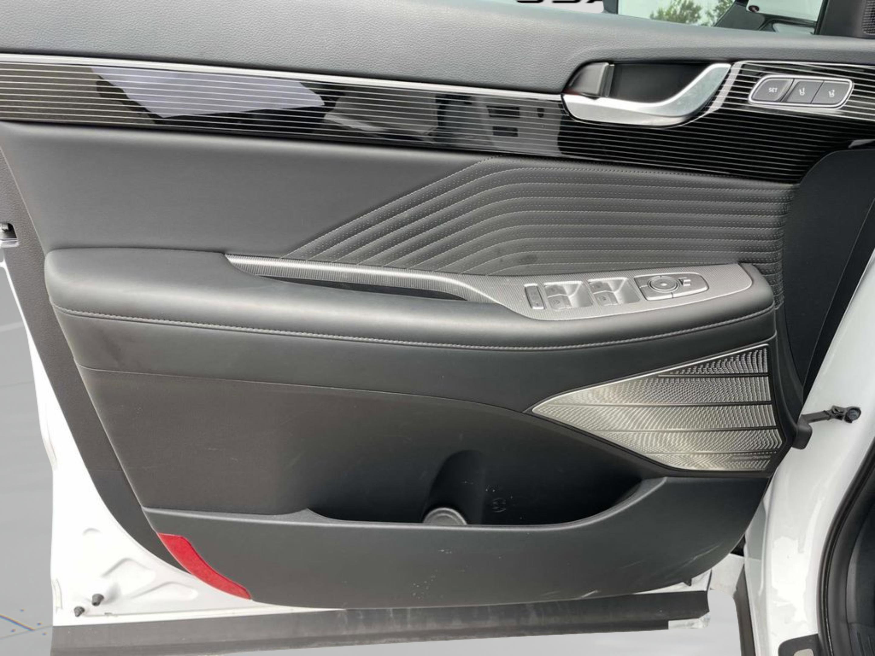 Used 2025 Hyundai Palisade Calligraphy FWD image 25