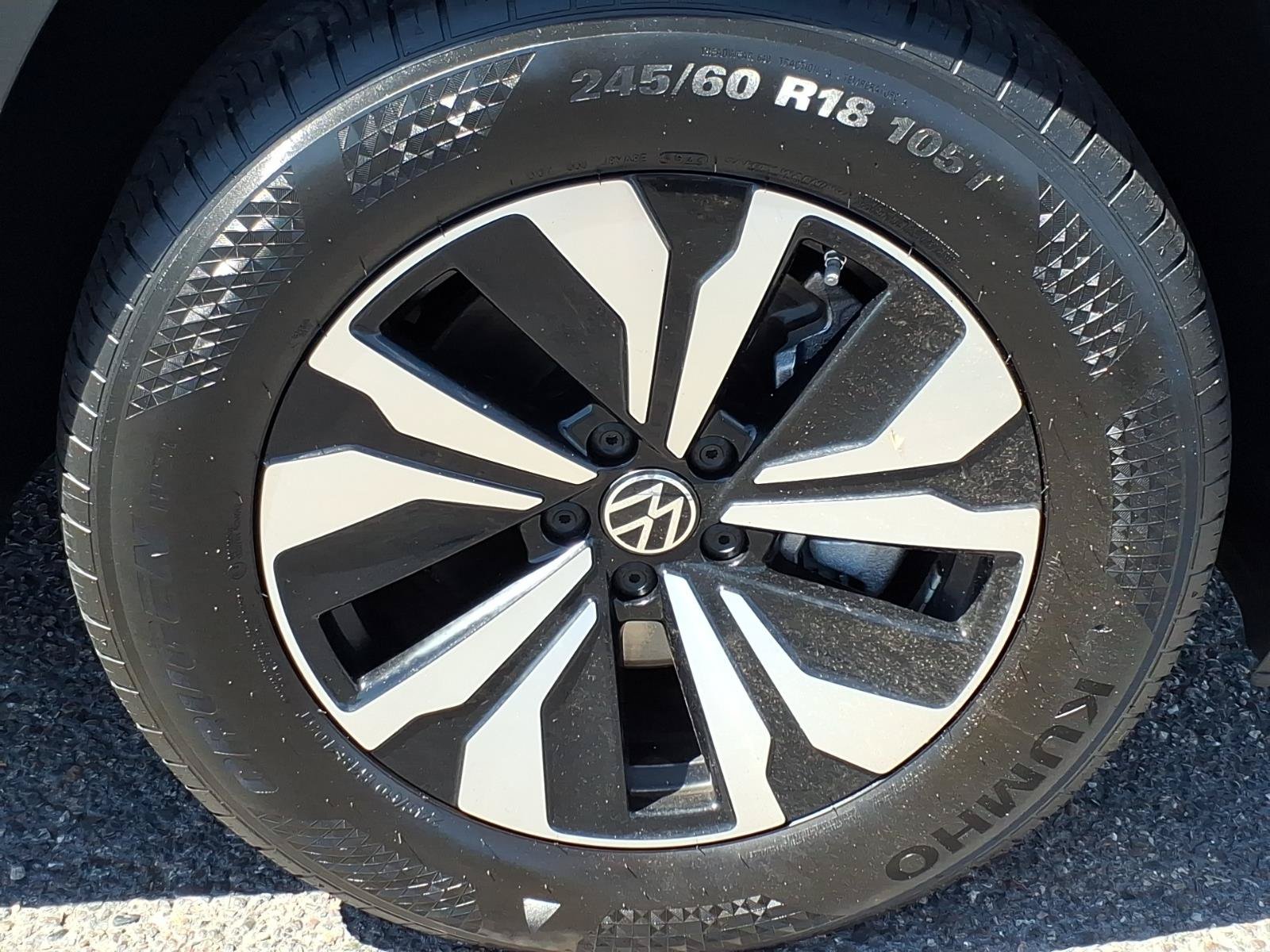 Certified 2024 Volkswagen Atlas SE AWD/4WD image 9