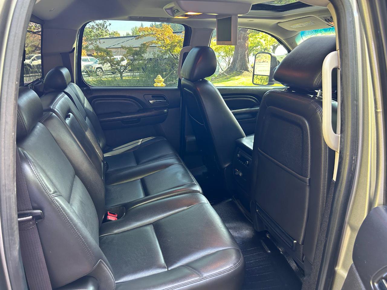 Used 2013 GMC Sierra 2500 Denali w/ Suspension Package, Off-Road AWD/4WD image 16