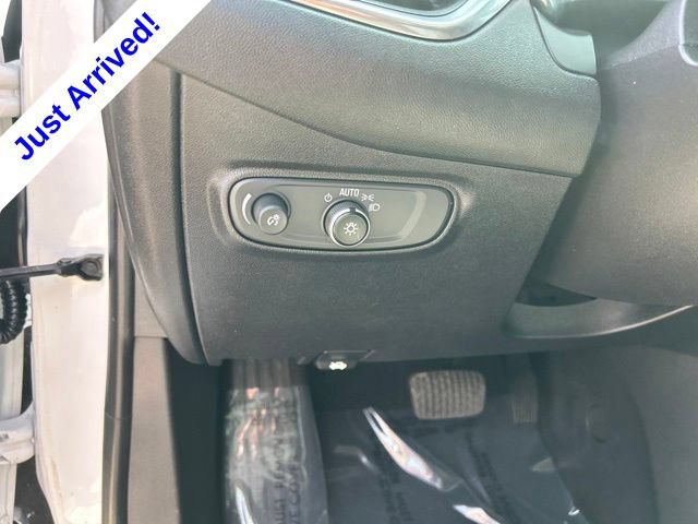 Used 2019 Chevrolet Equinox LS FWD image 16