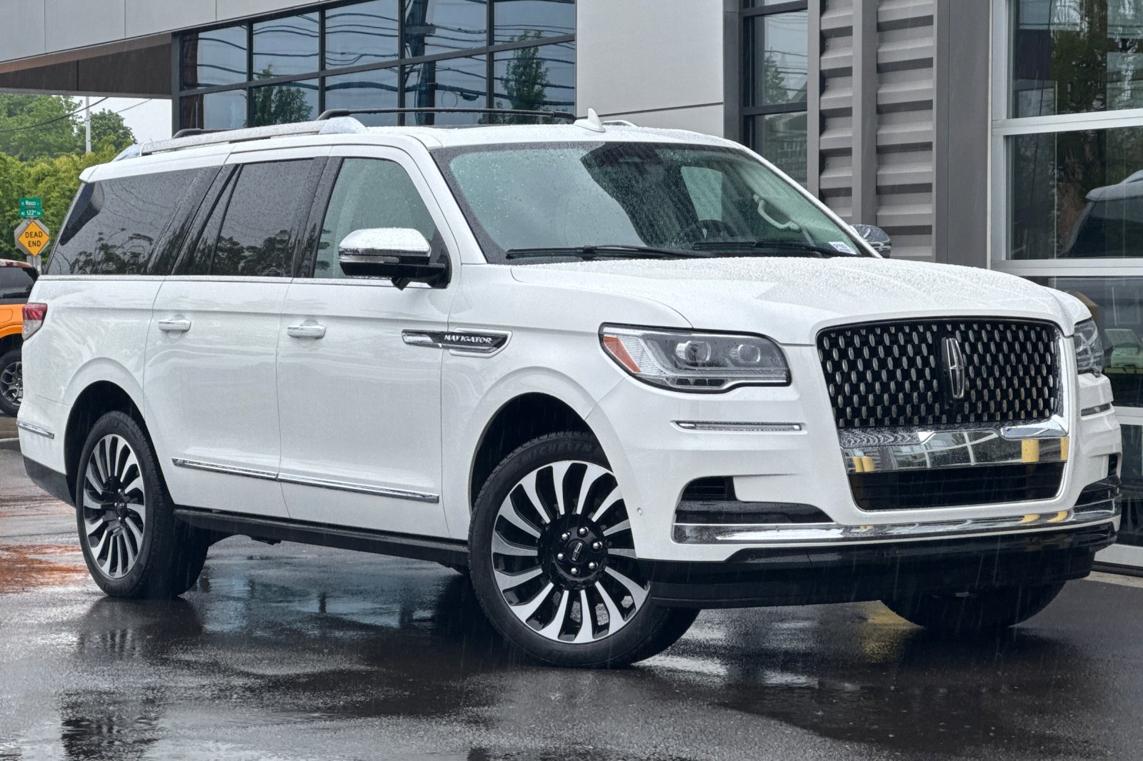 Certified 2024 Lincoln Navigator L Black Label AWD/4WD image 2