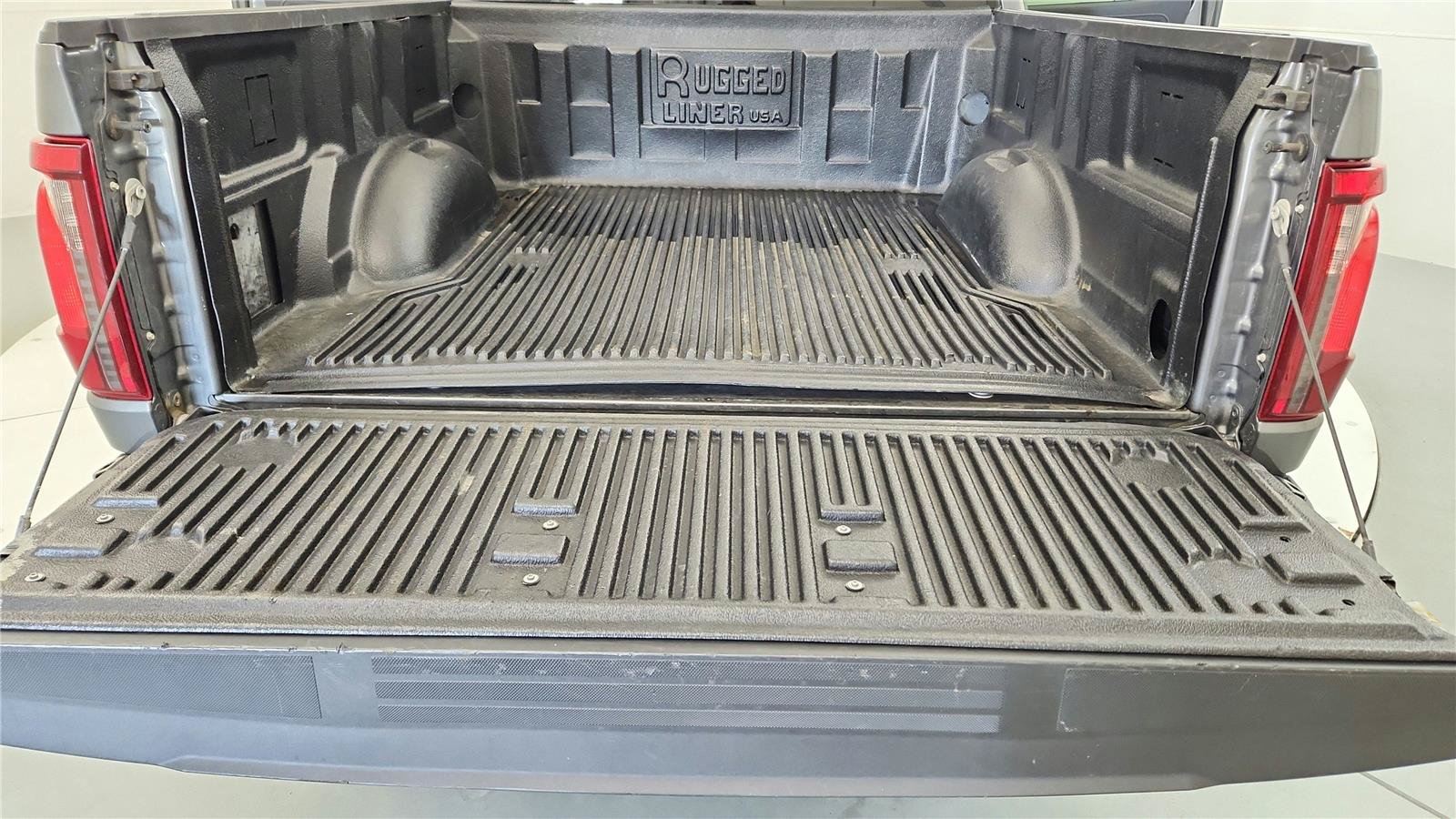 Used 2025 Ford F150 XLT w/ Equipment Group 301A Standard AWD/4WD image 19