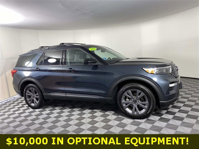 Used 2022 Ford Explorer XLT w/ Equipment Group 202A image 16