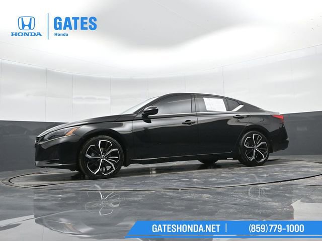 Used 2024 Nissan Altima 2.5 SR w/ SR Premium Package image 44