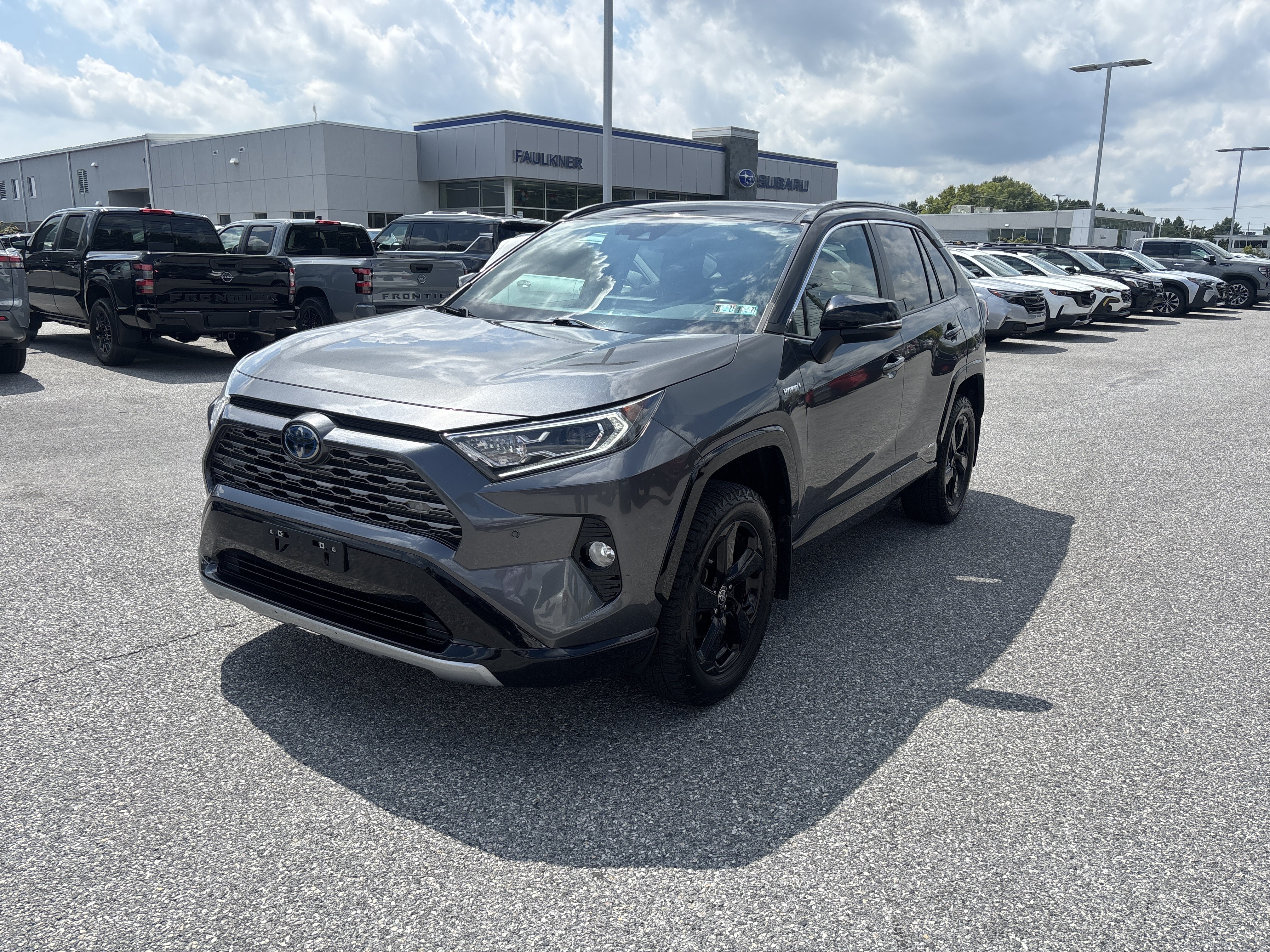 Used 2021 Toyota RAV4 XSE AWD/4WD image 18