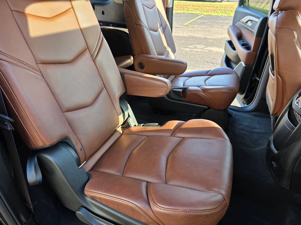 Used 2015 Cadillac Escalade ESV Premium AWD/4WD image 24
