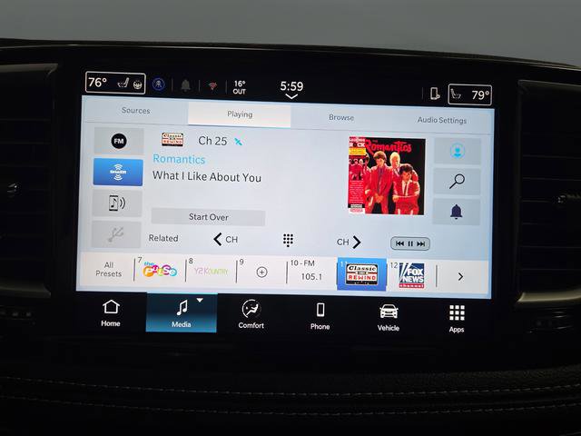 New 2026 Chrysler Pacifica Select image 17