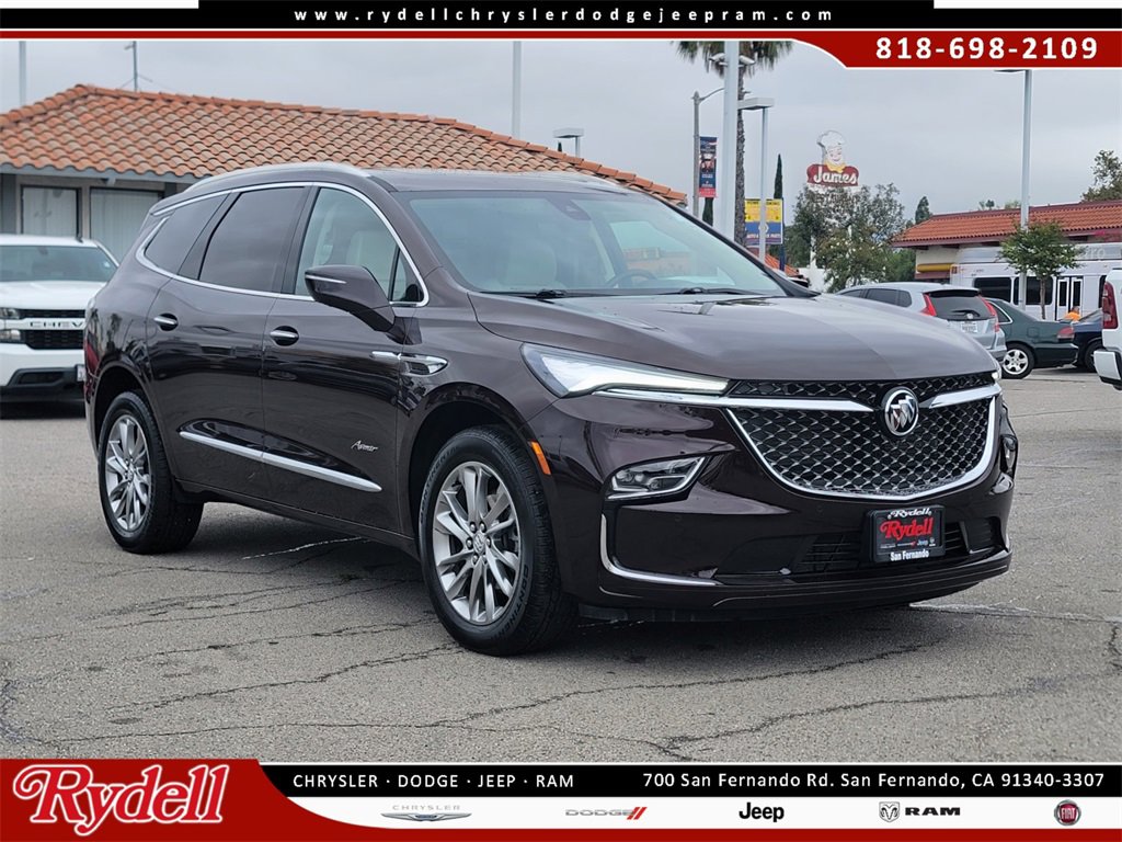 Used 2023 Buick Enclave Avenir w/ Avenir Technology Package image 1