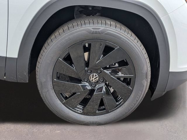 New 2026 Volkswagen Atlas SE FWD image 11