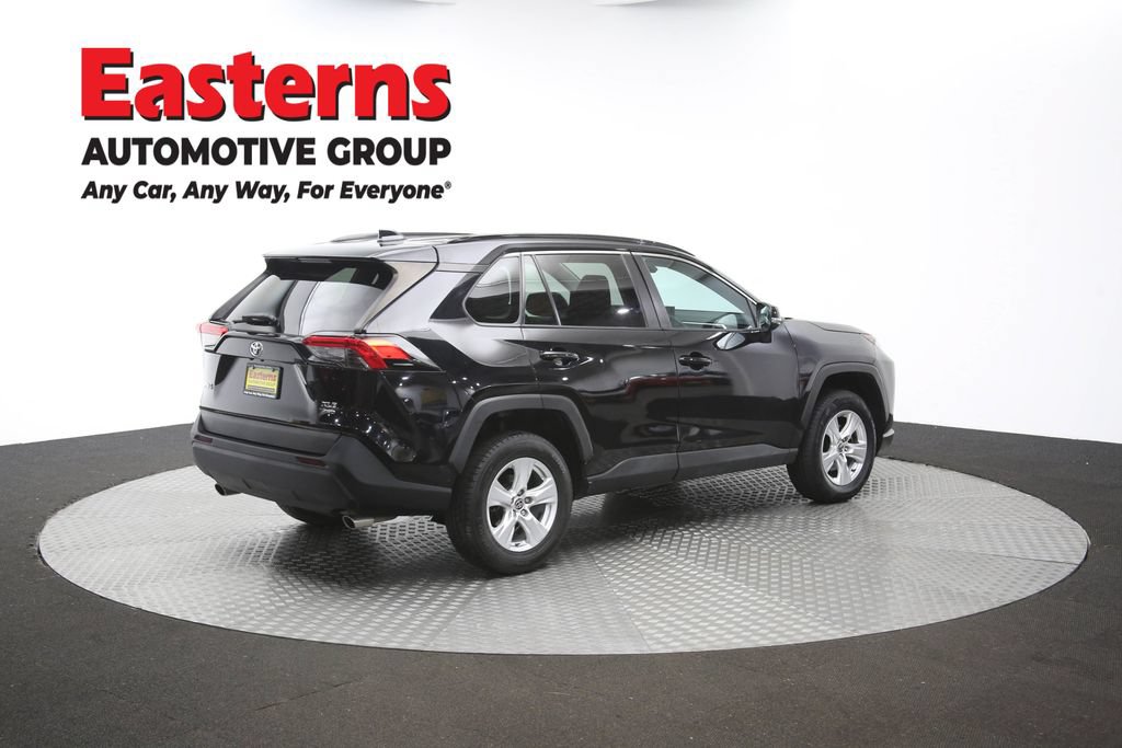 Used 2021 Toyota RAV4 XLE AWD/4WD image 40