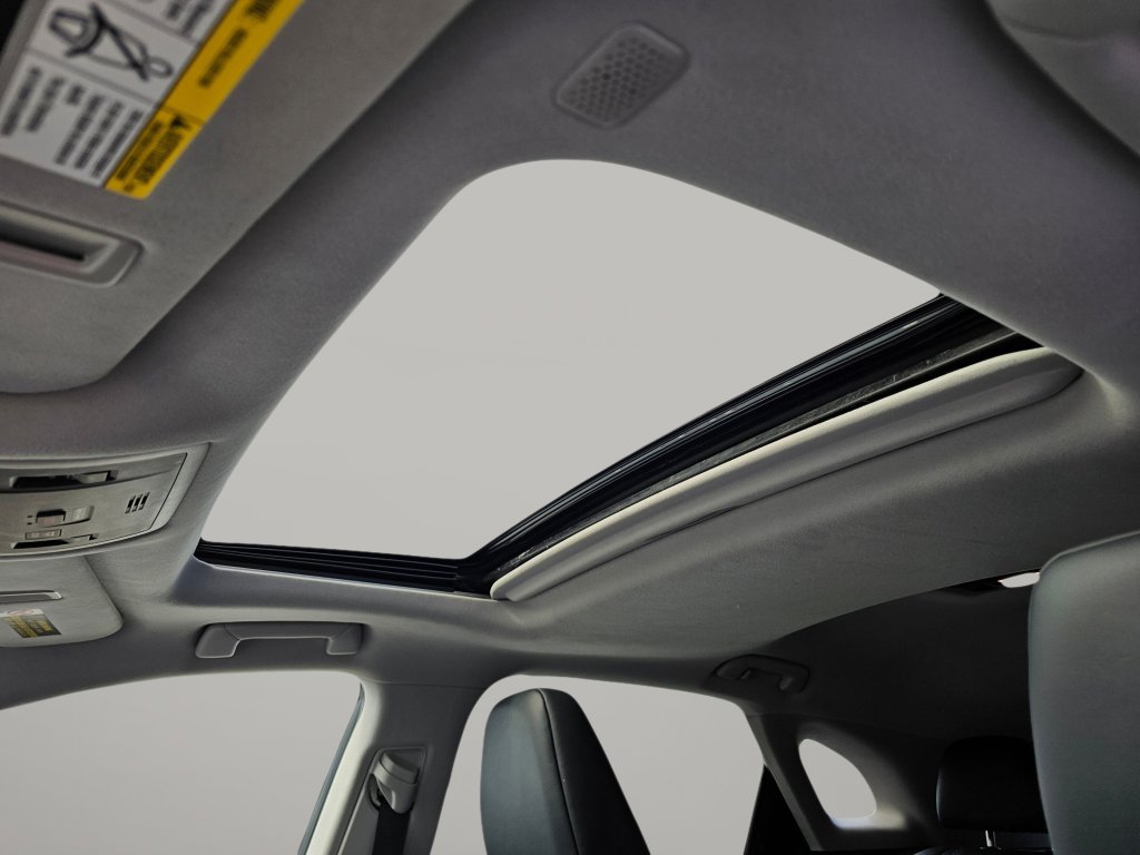 Used 2018 Lexus RX 450h AWD w/ Premium Package image 5