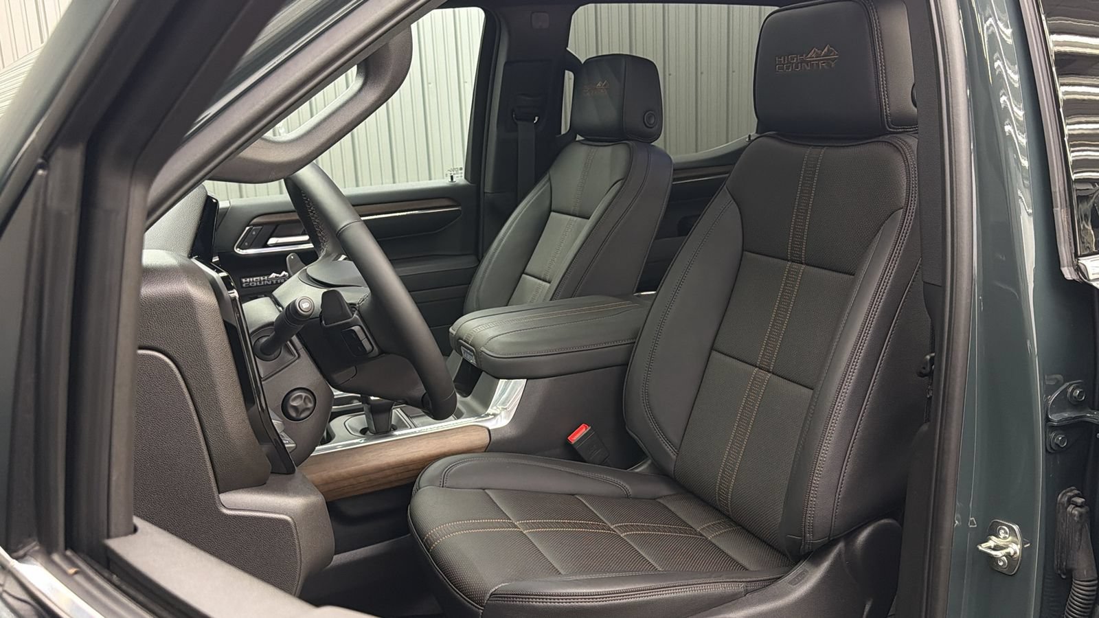 Used 2026 Chevrolet Silverado 1500 High Country w/ High Country Premium Package AWD/4WD image 34