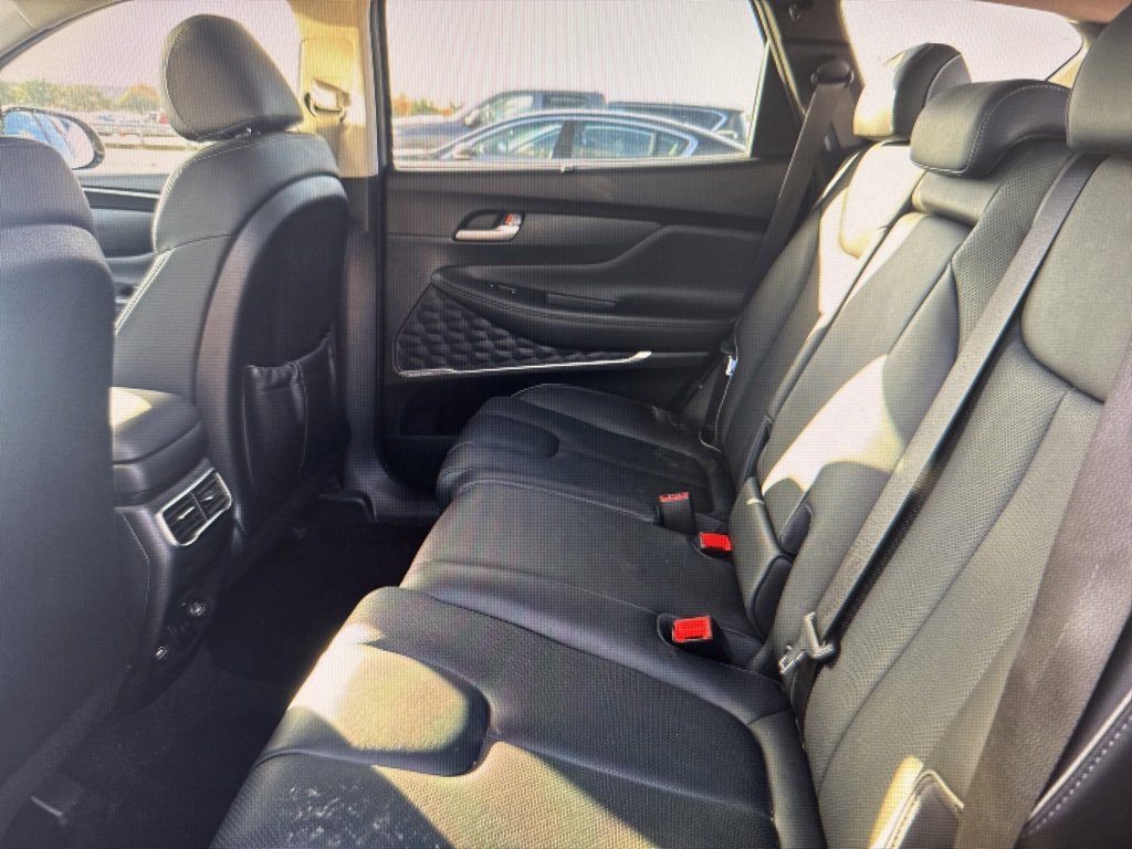 Used 2023 Hyundai Santa Fe Limited image 16