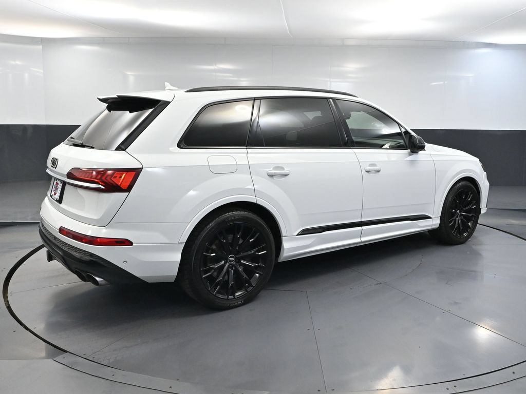 Used 2021 Audi SQ7 Premium Plus w/ Executive Package AWD/4WD image 4