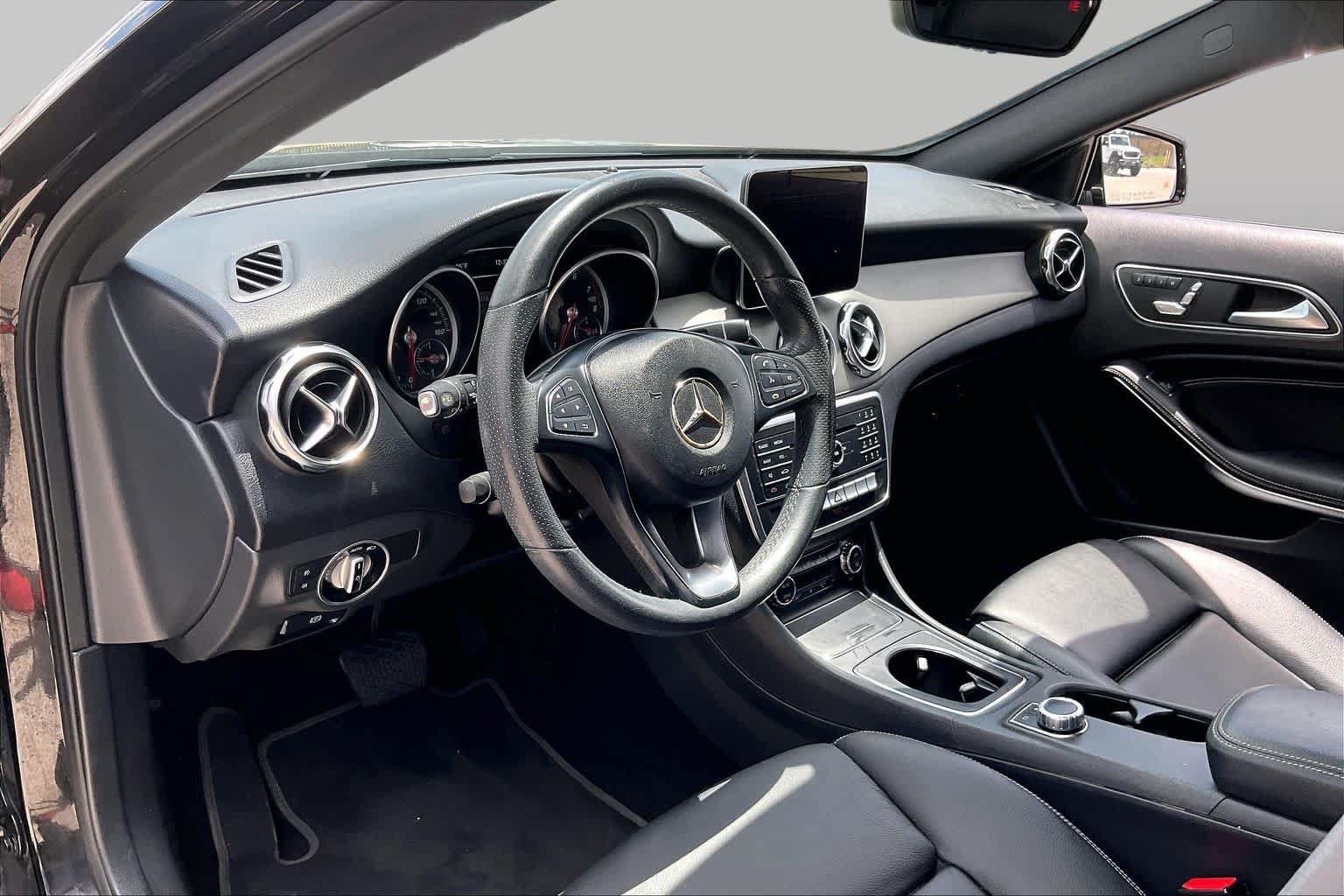 Used 2020 Mercedes-Benz GLA 250 image 17