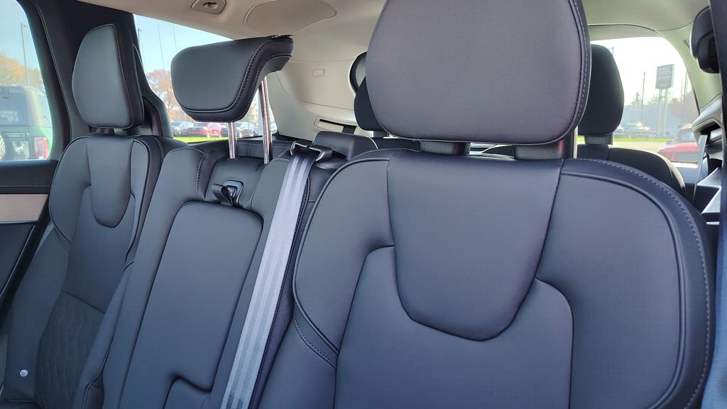 New 2026 Volvo XC90 B6 Plus image 27