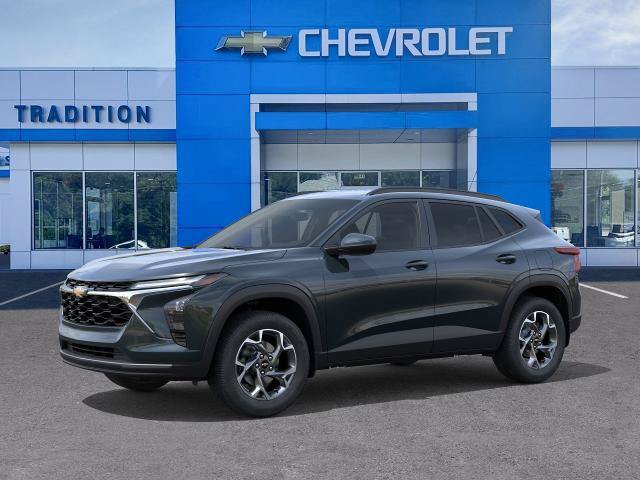 New 2026 Chevrolet Trax LT FWD image 2