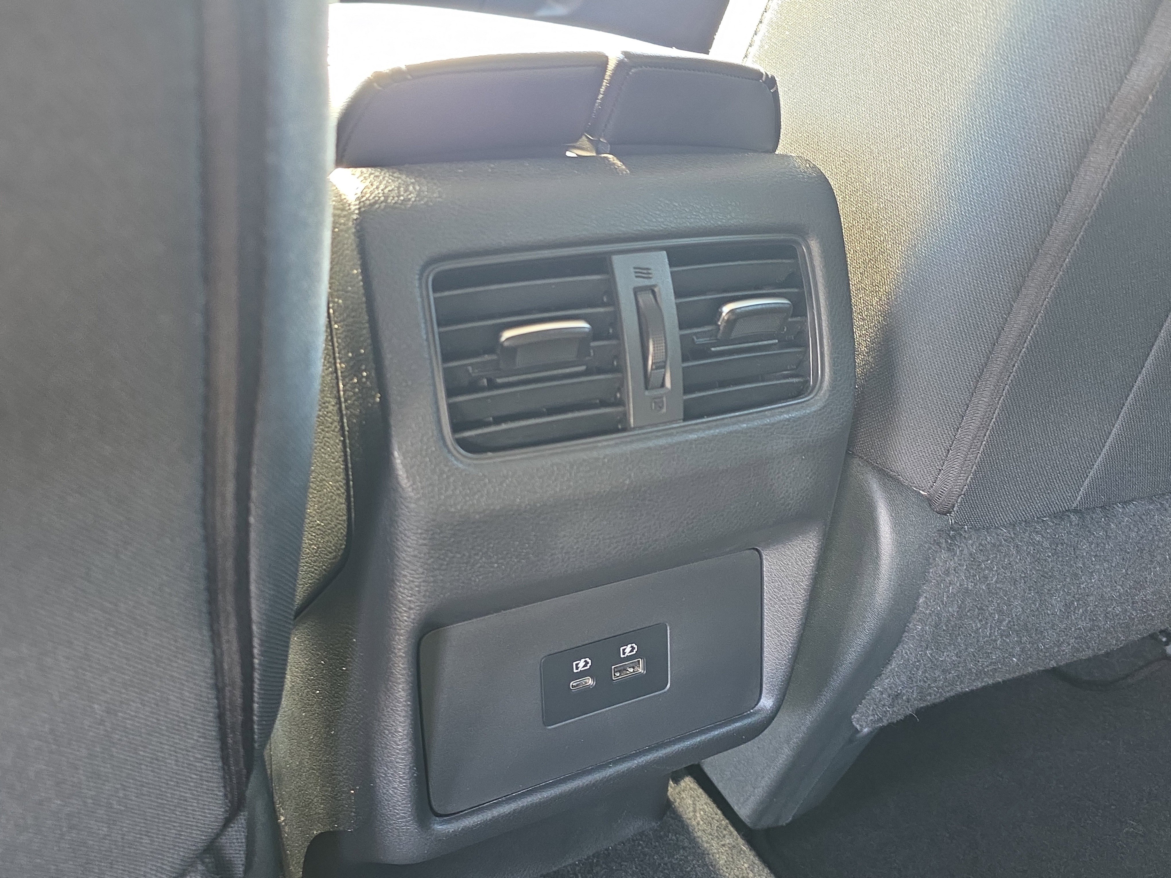 Used 2021 Nissan Rogue SV image 17