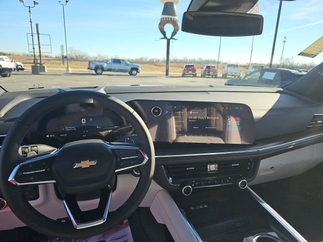 New 2026 Chevrolet Suburban Premier w/ Sun And Tow Package AWD/4WD image 19