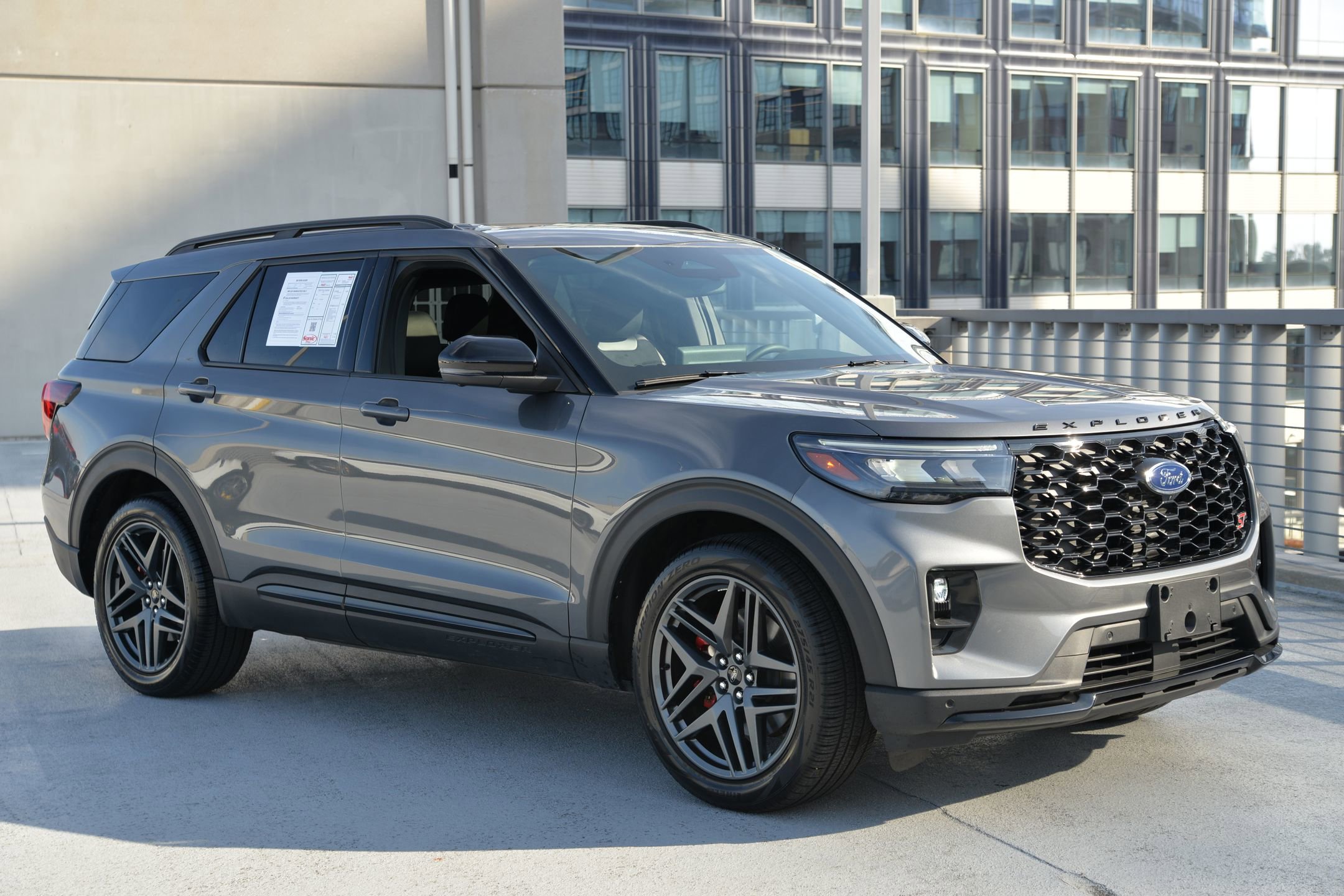 Used 2025 Ford Explorer ST w/ Sun And Sound Package image 9