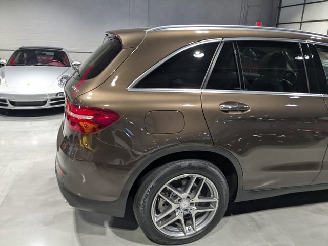 Used 2016 Mercedes-Benz GLC 300 4MATIC image 10