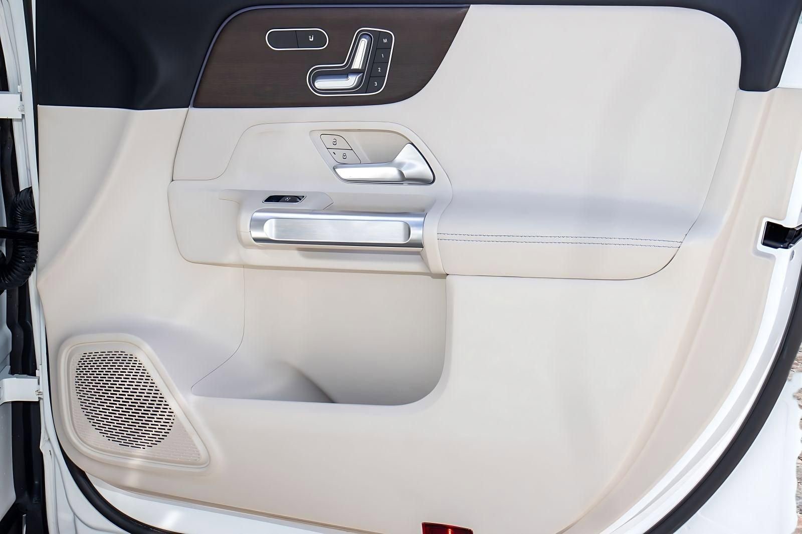 Used 2020 Mercedes-Benz GLB 250 image 18