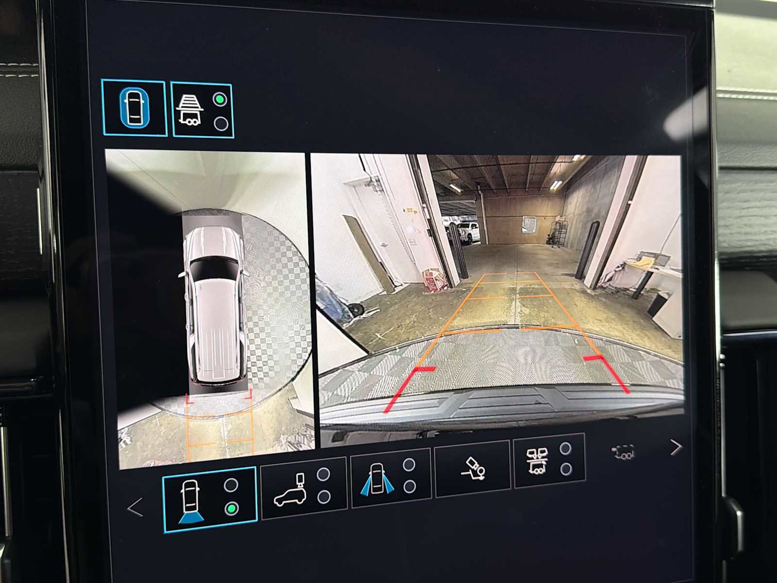 New 2026 GMC Yukon XL AT4 Ultimate AWD/4WD image 34