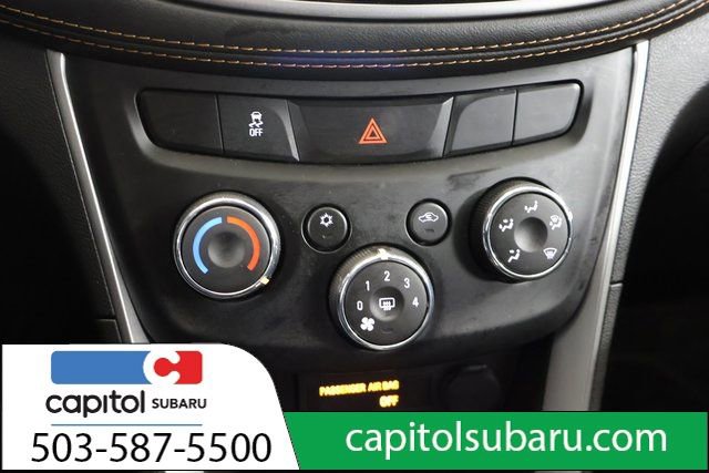 Used 2022 Chevrolet Trax LT w/ LT Convenience Package image 22