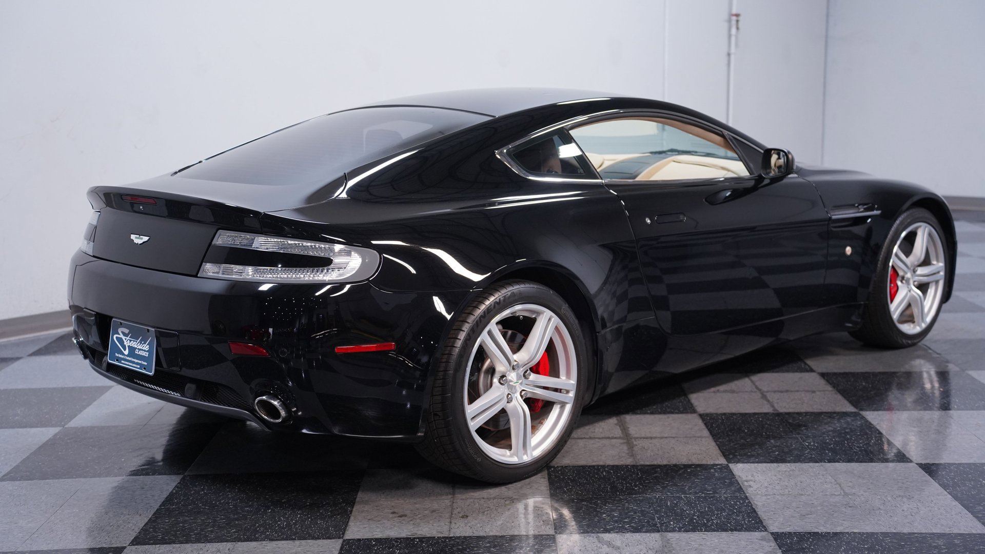 Used 2009 Aston Martin V8 Vantage V8 image 11
