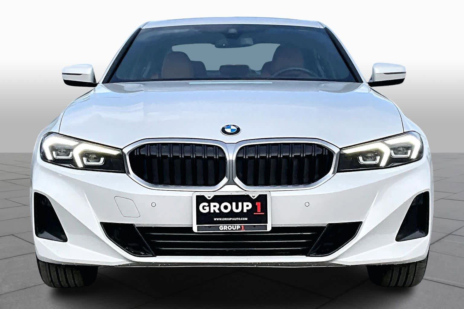Used 2023 BMW 330i xDrive Sedan w/ Driving Assistance Package AWD/4WD image 4
