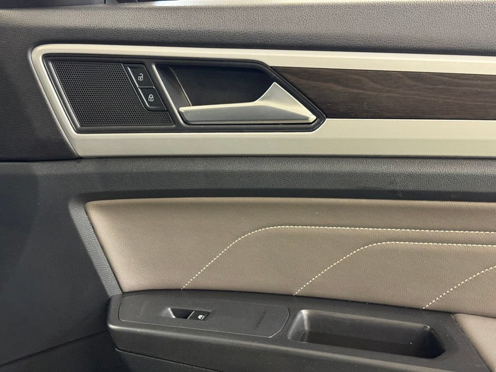 Used 2023 Volkswagen Atlas SE FWD image 36