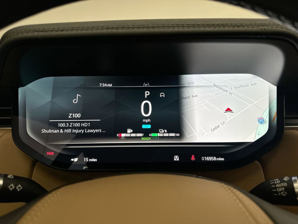 Used 2025 Land Rover Range Rover SE image 31