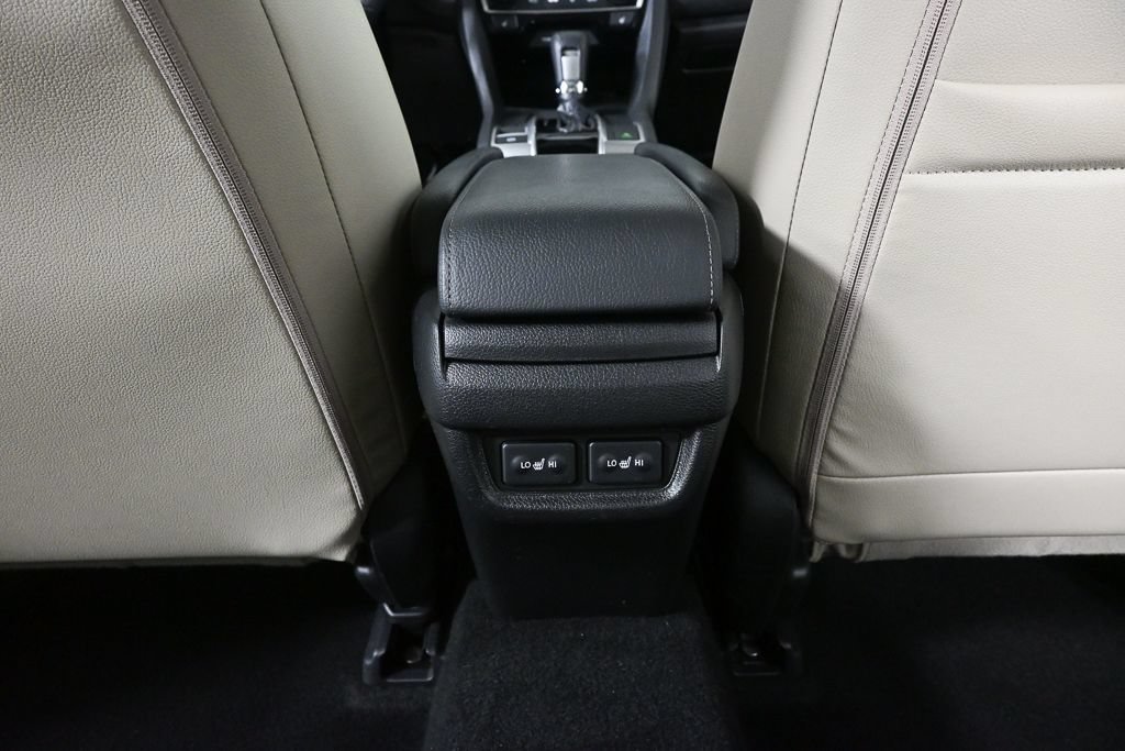 Used 2018 Honda Civic Touring image 16