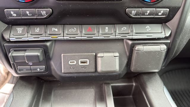 Used 2020 Chevrolet Silverado 2500 LTZ w/ LTZ Premium Package image 27