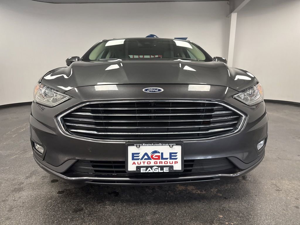 Used 2020 Ford Fusion SE w/ Equipment Group 151A image 4