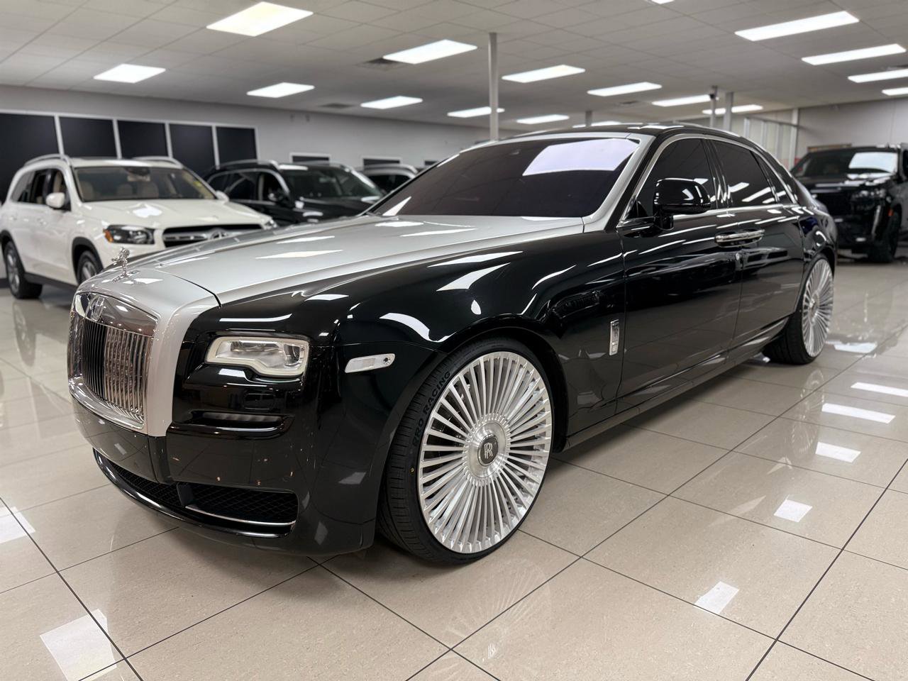Used 2016 Rolls-Royce Ghost RWD image 8