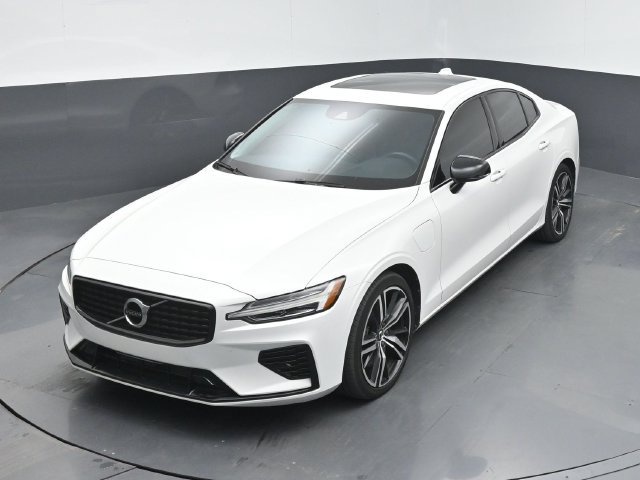 Used 2021 Volvo S60 T8 R-Design Expression w/ Premium Package AWD/4WD image 40