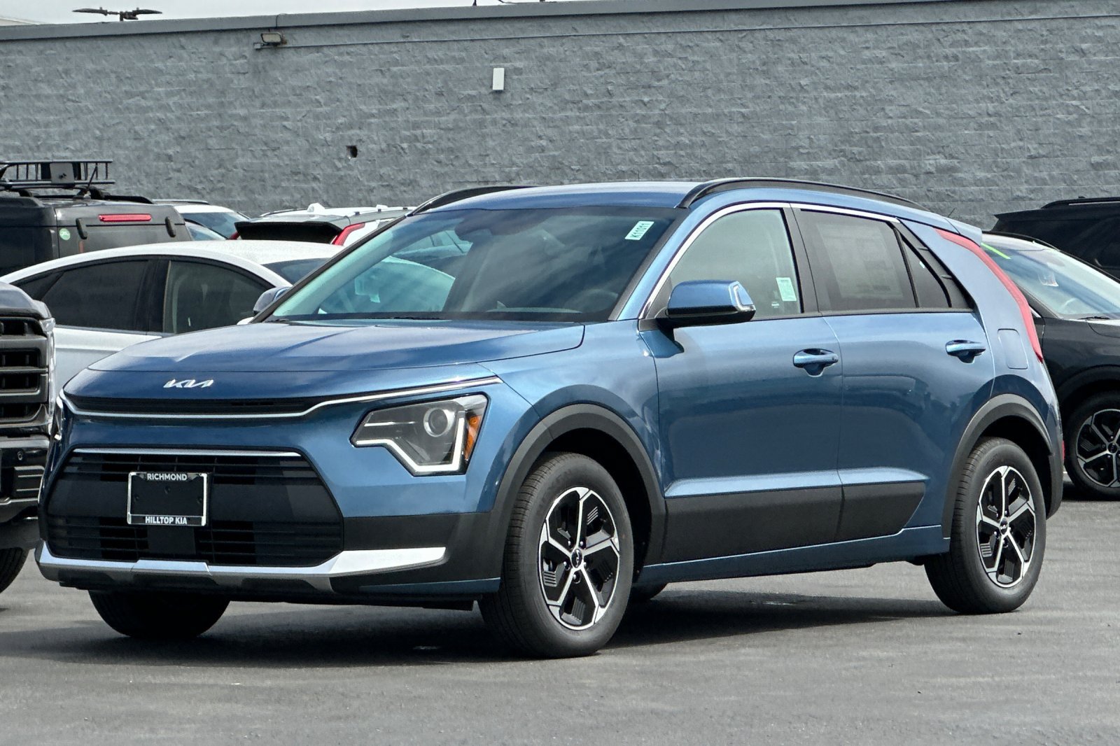 New 2026 Kia Niro EX FWD image 8